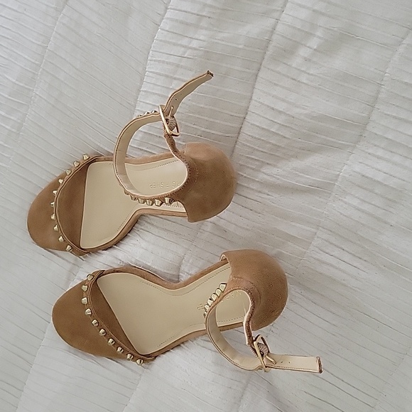 Marc Fisher ankle strap shoe - Picture 4 of 4